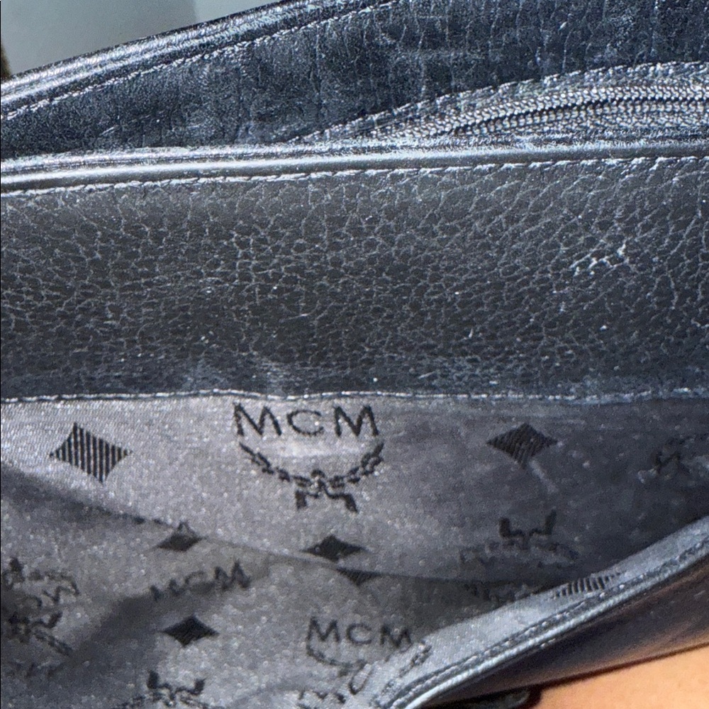 MCM Vintage Black Leather Crossbody Shoulder Bag - Picture 13 of 15